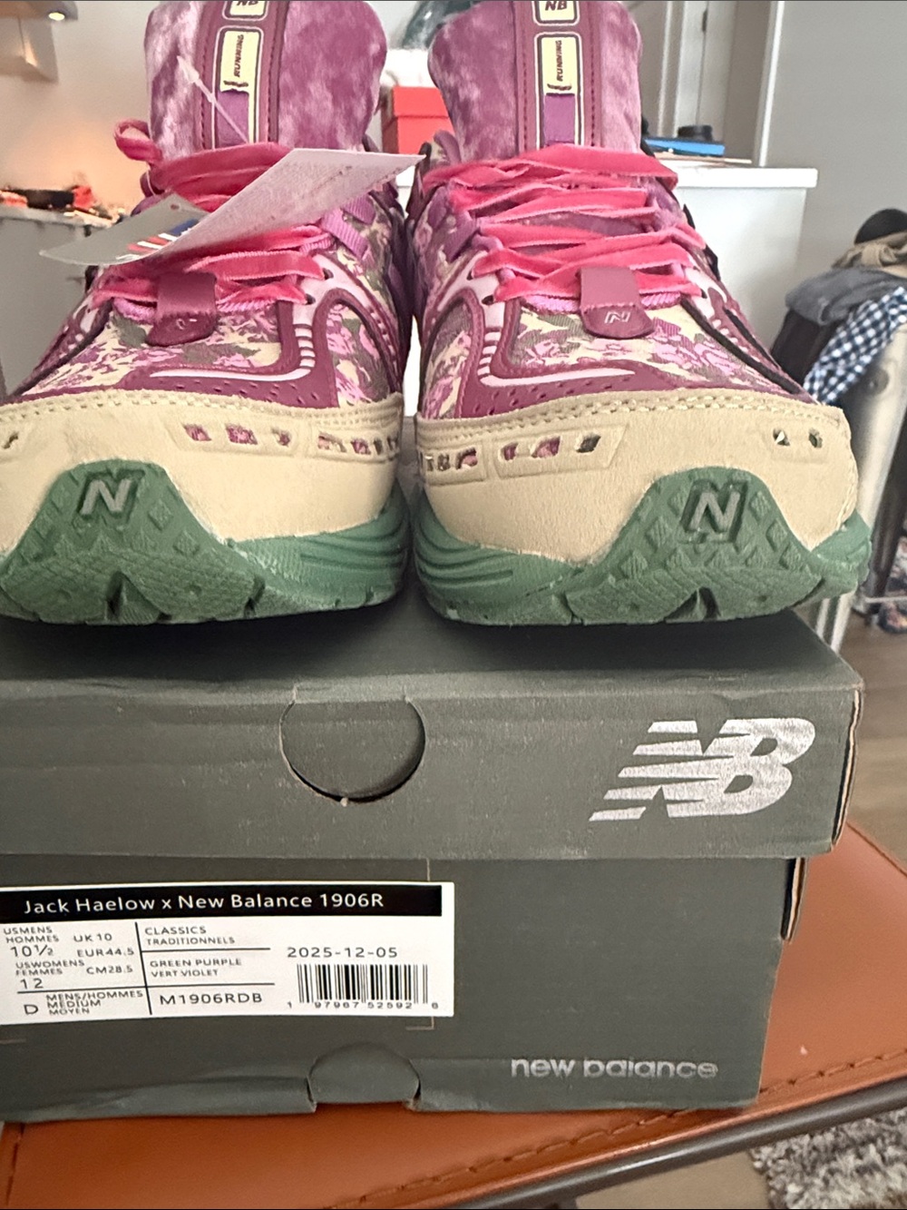 New Balance Pink Floral Sneakers with Green Soles - Picture 5 of 5